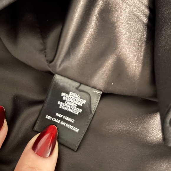 NWT Torrid Classic Shawl Collar Blazer in Black - Picture 8 of 9